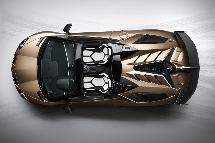  Lamborghini Aventador SVJ Roadster 2019 года  (WW) (фото 7 из 37)